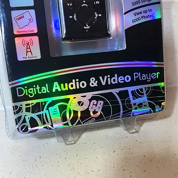 NAXA Digital Portable 8GB Audio & Video Player NEW - Picture 4 of 7